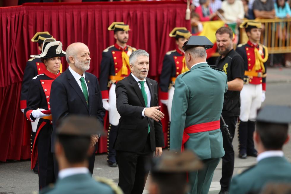 Desfile de la Guardia Civil en Huesca