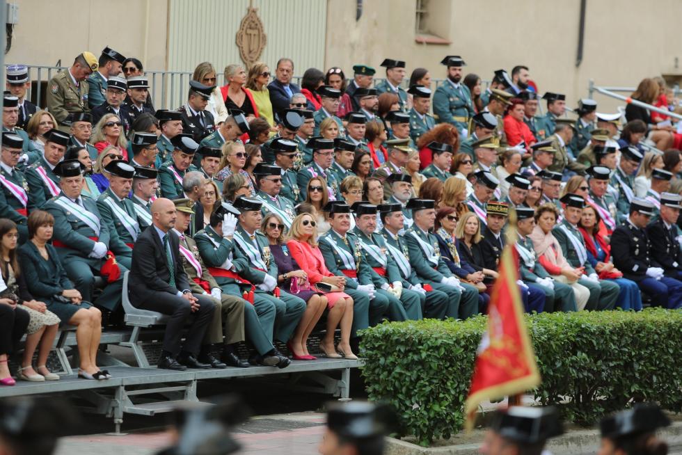 Desfile de la Guardia Civil en Huesca
