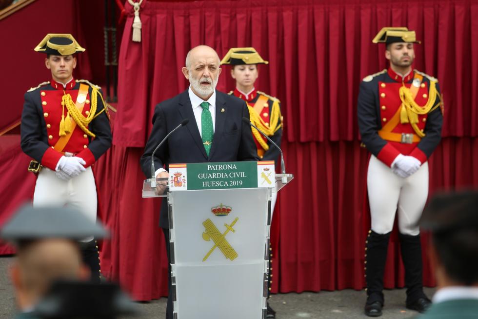 Desfile de la Guardia Civil en Huesca