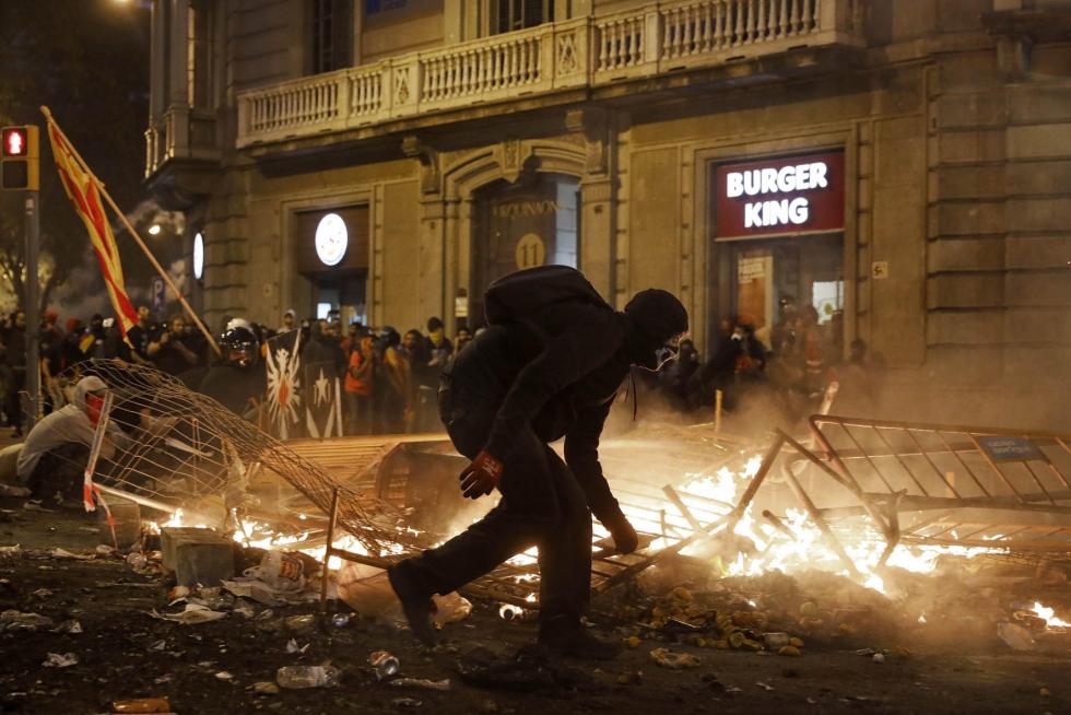 Disturbios en Barcelona por la sentencia del procés