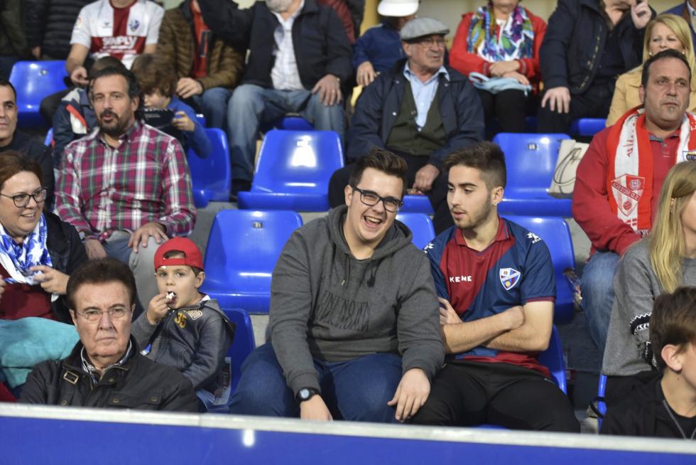 El Huesca vence al Elche en el Alcoraz (2-0)