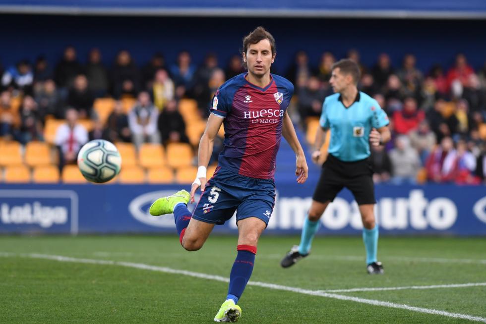 El Huesca derrota al Alcorcón 0-2 en Santo Domingo
