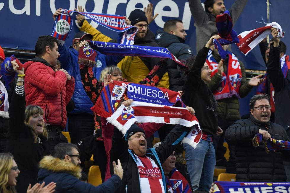 El Huesca derrota al Alcorcón 0-2 en Santo Domingo