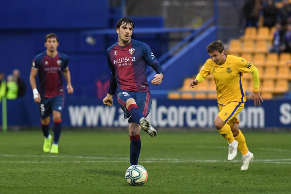 El Huesca derrota al Alcorcón 0-2 en Santo Domingo