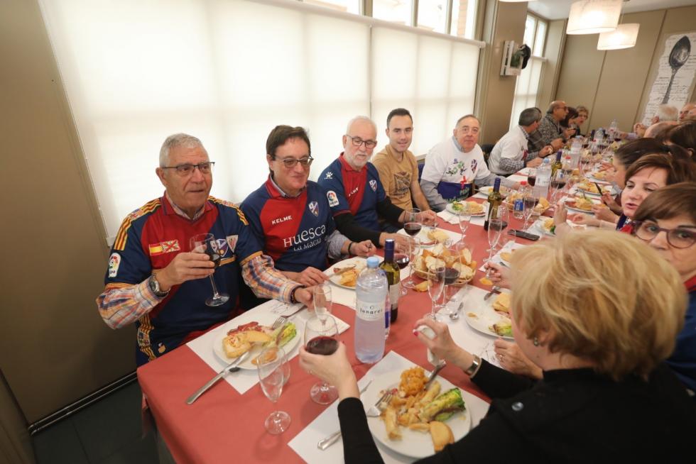 Todas las fotos del derbi Huesca-Zaragoza