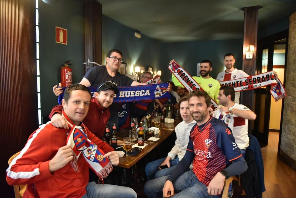Todas las fotos del derbi Huesca-Zaragoza