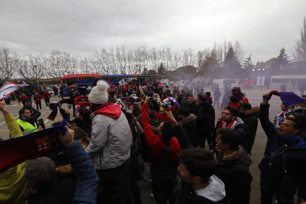 Todas las fotos del derbi Huesca-Zaragoza