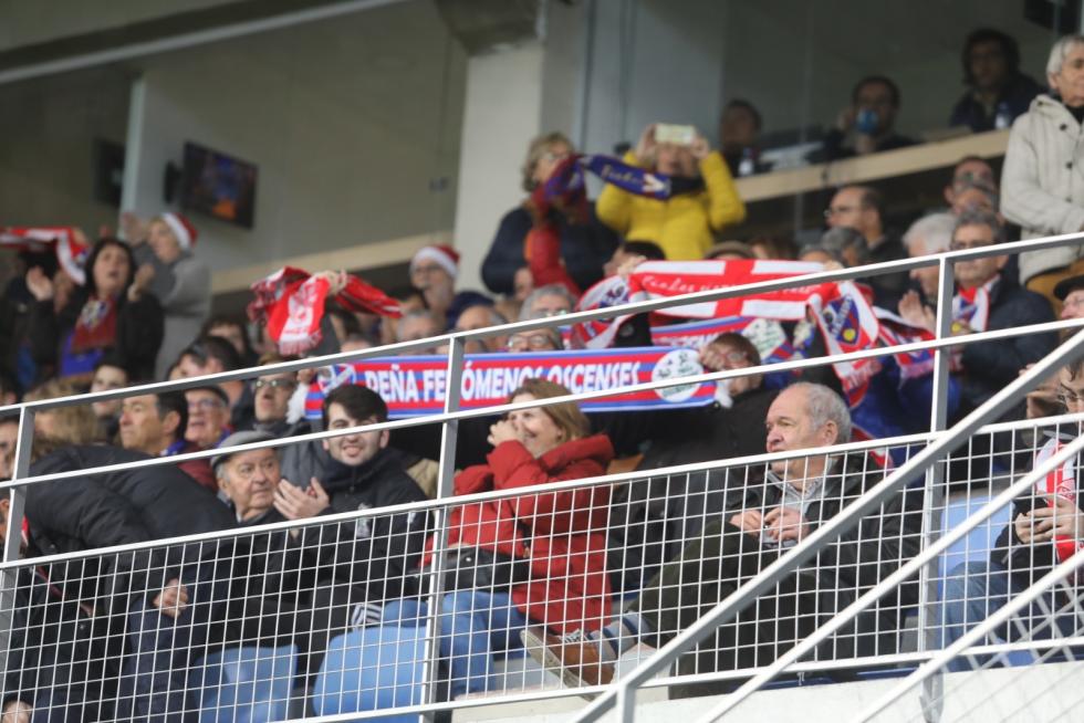 Todas las fotos del derbi Huesca-Zaragoza