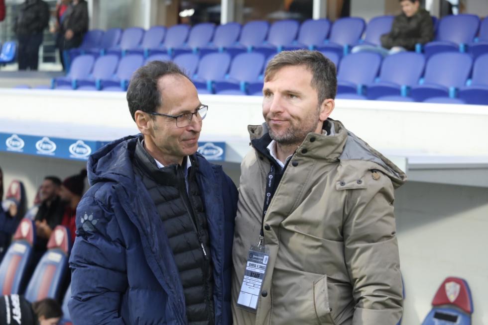 Todas las fotos del derbi Huesca-Zaragoza