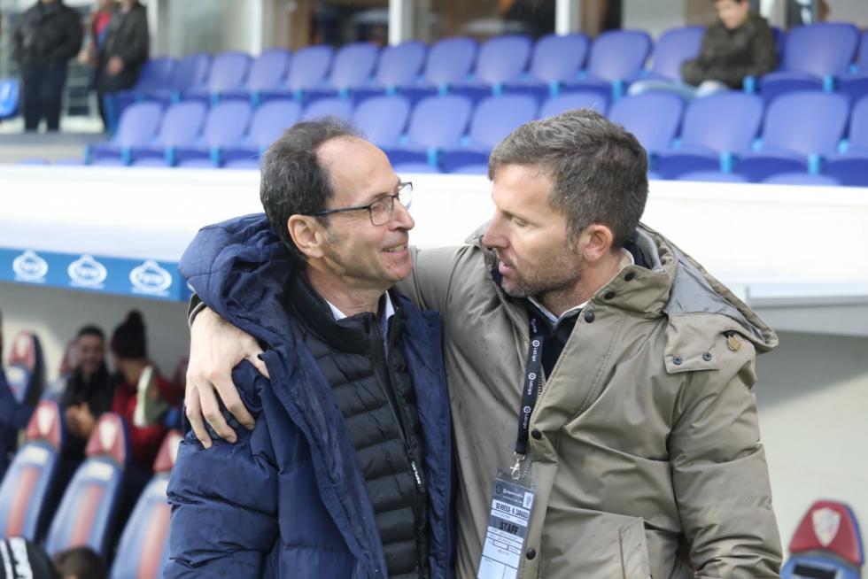 Todas las fotos del derbi Huesca-Zaragoza