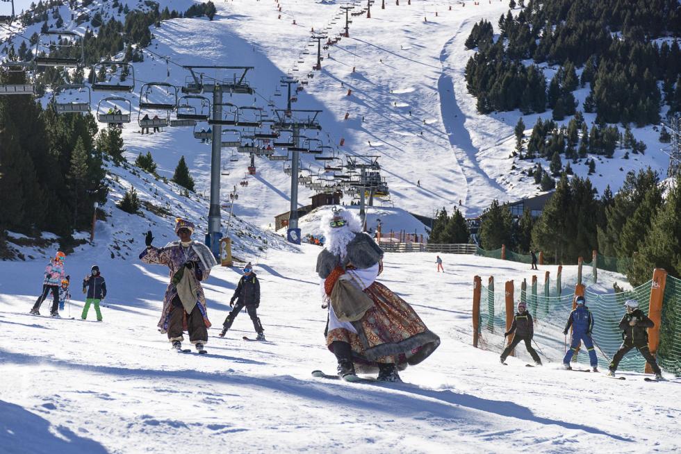 Los reyes magos visitan la provincia de Huesca