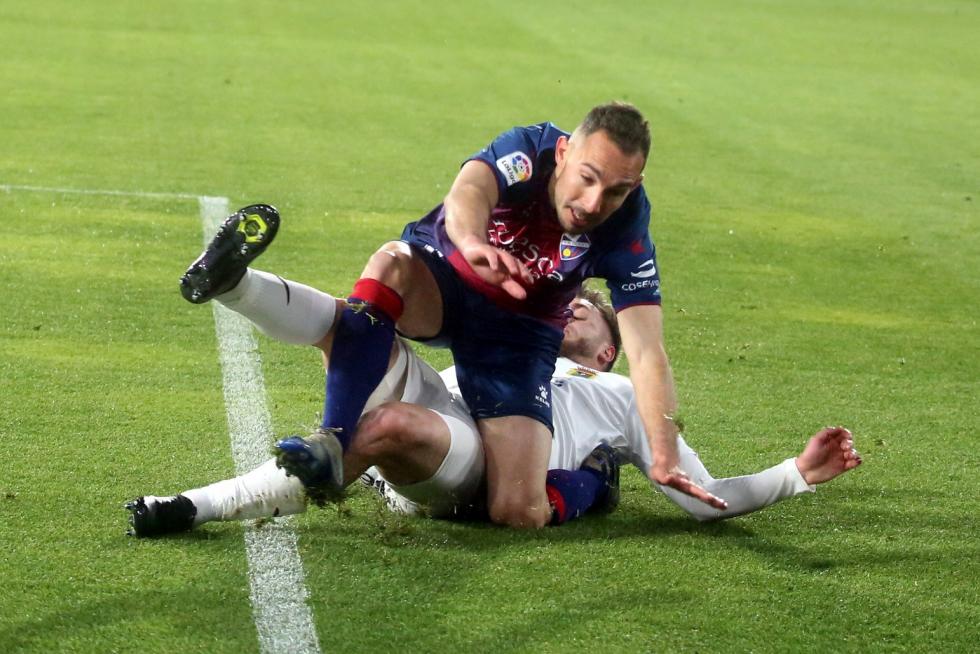 El Huesca recibe al Fuenlabrada en el Alcoraz