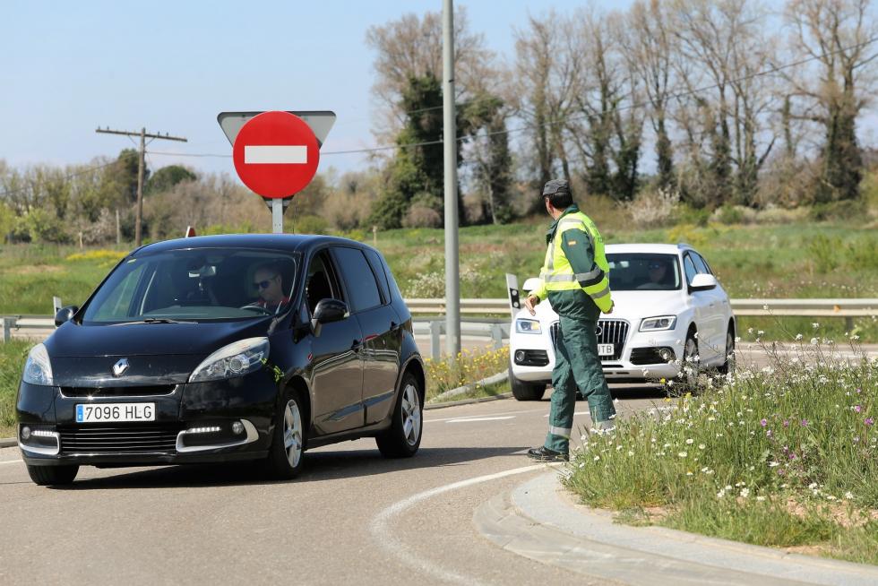 Las últimas horas del coronavirus en Huesca, foto a foto