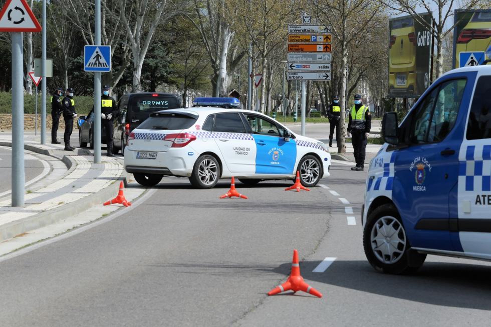 Viernes de epidemia de coronavirus en Huesca, foto a foto