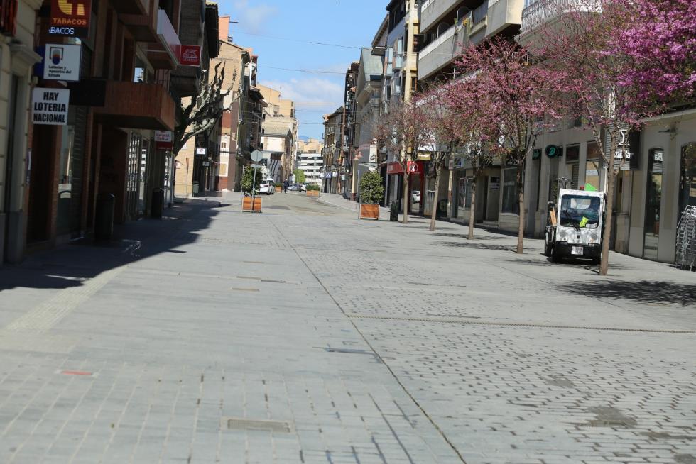 Viernes de epidemia de coronavirus en Huesca, foto a foto