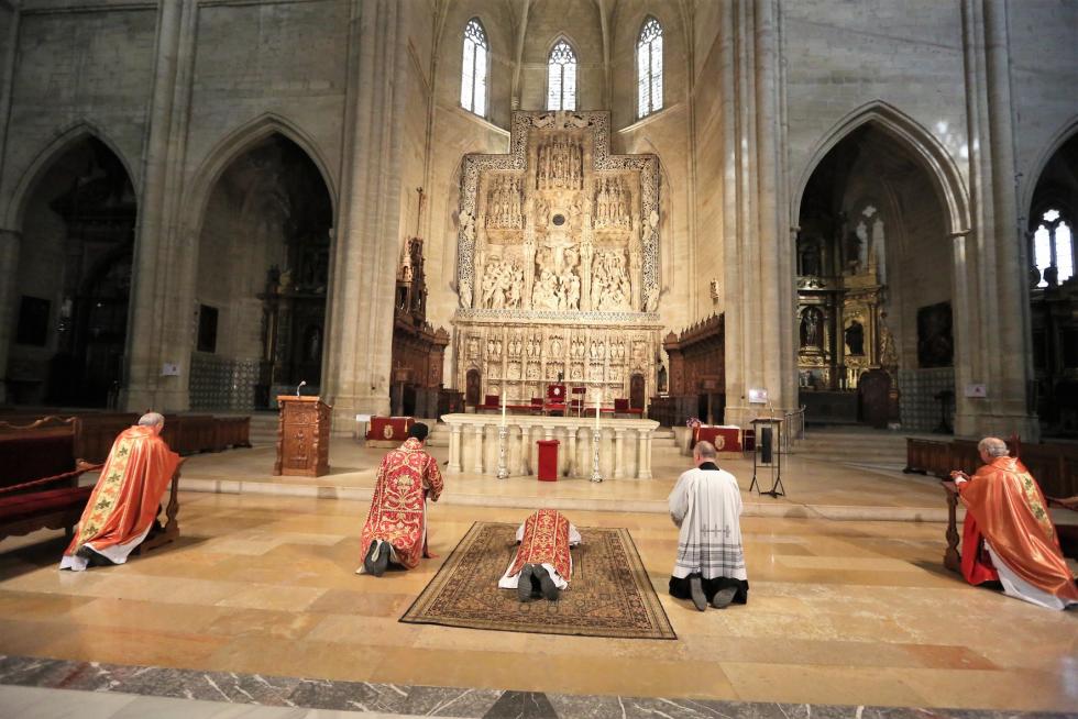 Recopilación de imágenes de la jornada de Viernes Santo