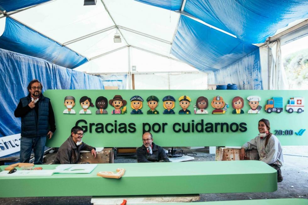 Wasaps gigantes de Julio Luzán