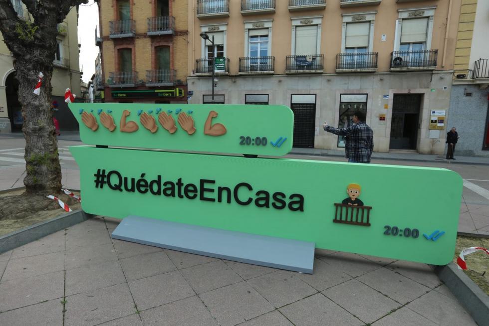 Wasaps gigantes de Julio Luzán