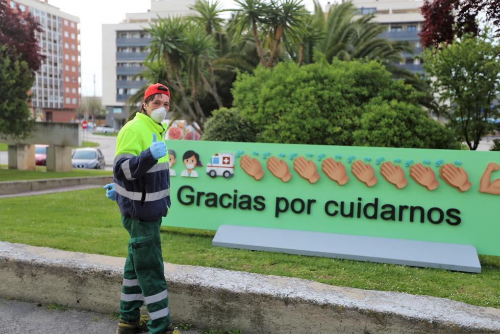 Wasaps gigantes de Julio Luzán