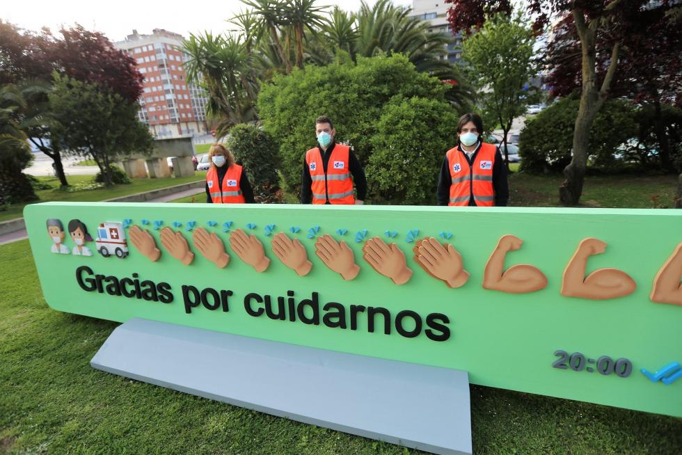 Wasaps gigantes de Julio Luzán