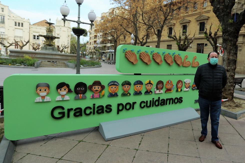 Wasaps gigantes de Julio Luzán