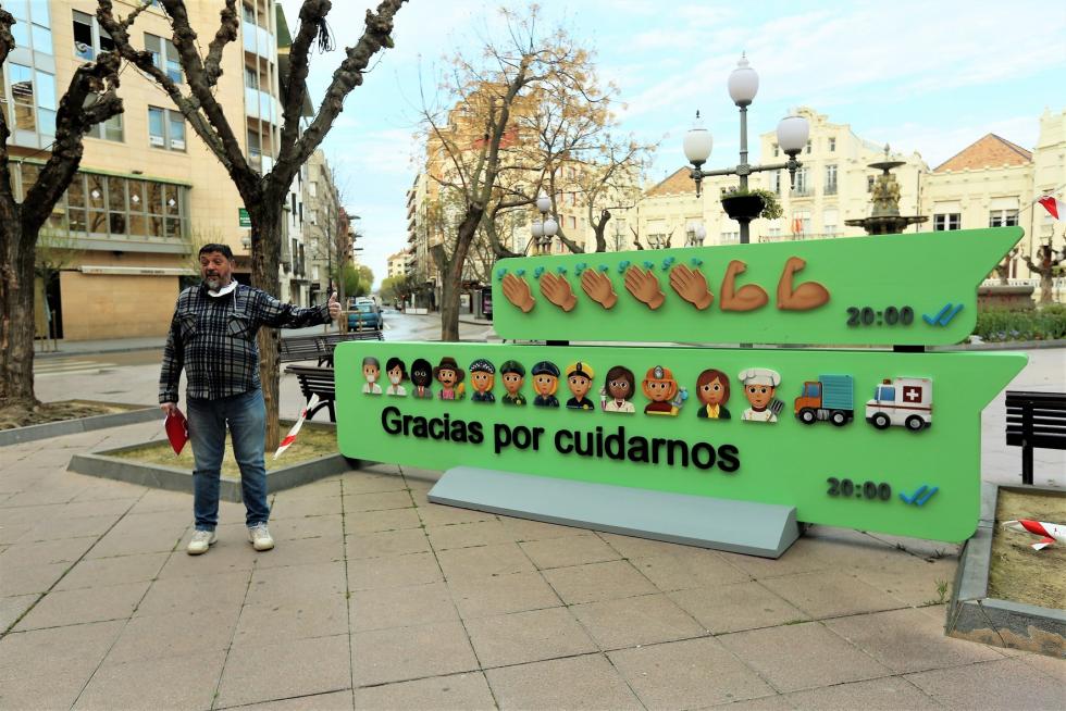 Wasaps gigantes de Julio Luzán