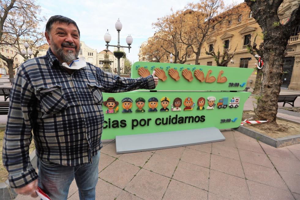 Wasaps gigantes de Julio Luzán