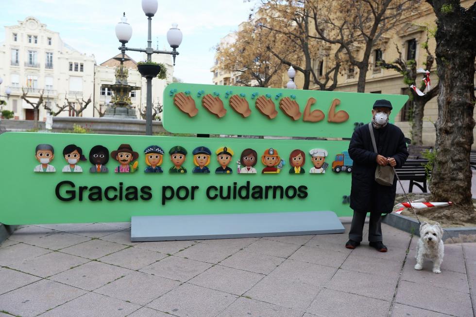Wasaps gigantes de Julio Luzán