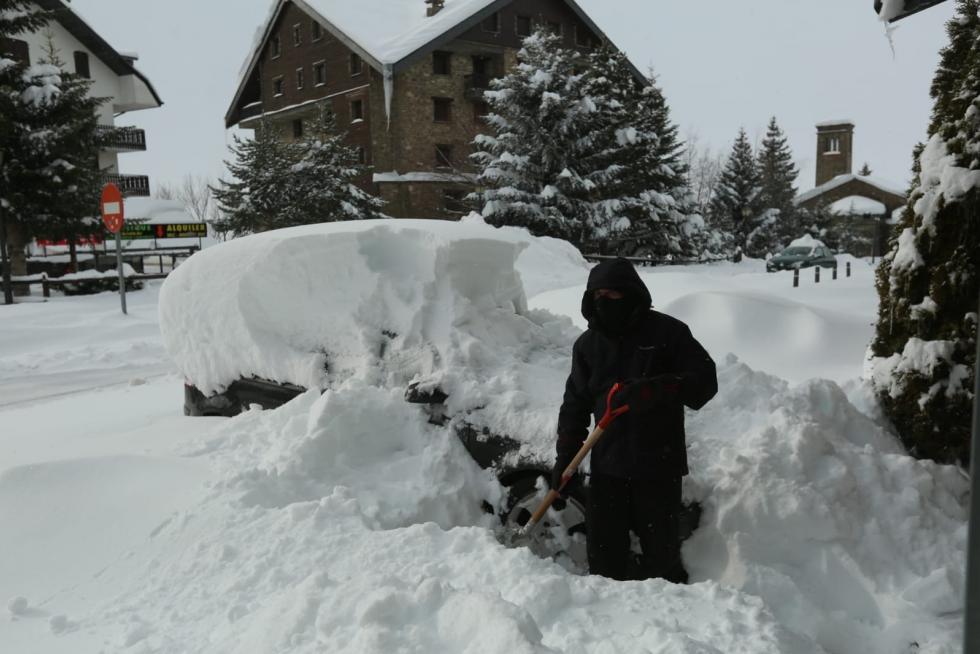 Nieve en la provincia de Huesca este martes, 8 de diciembre