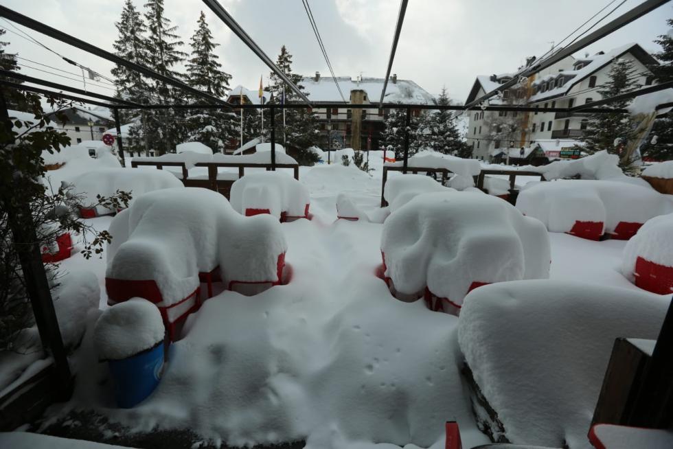 Nieve en la provincia de Huesca este martes, 8 de diciembre