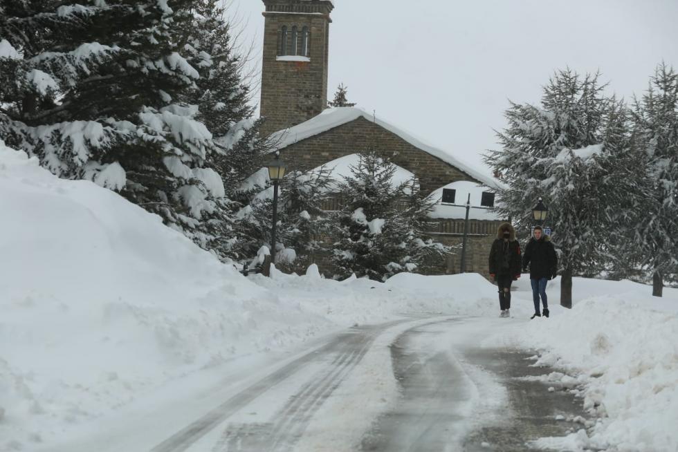Nieve en la provincia de Huesca este martes, 8 de diciembre