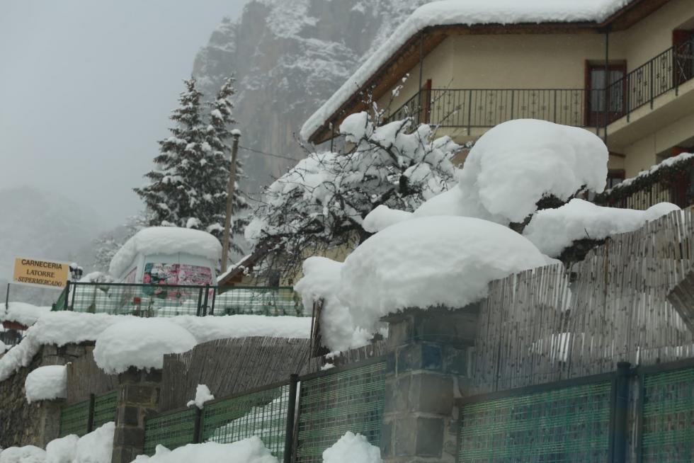 Nieve en la provincia de Huesca este martes, 8 de diciembre