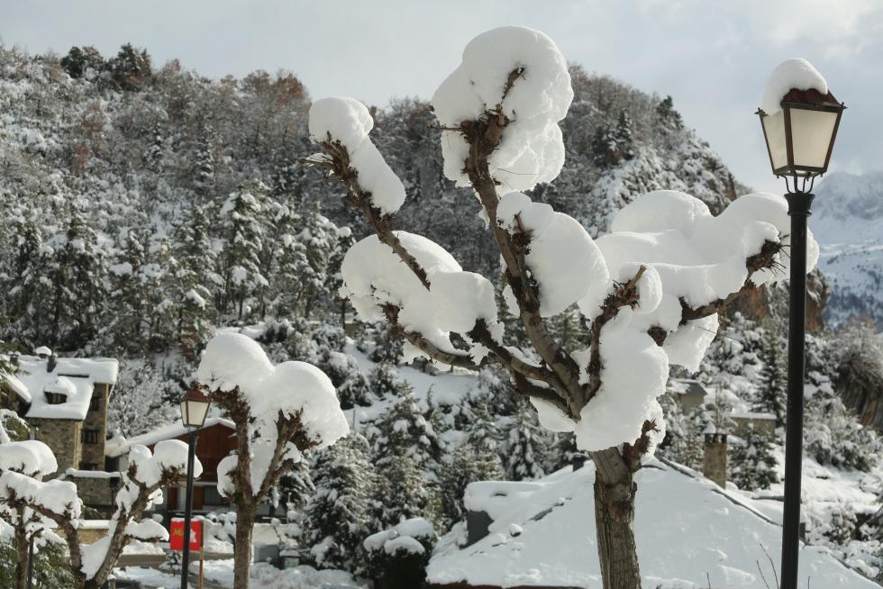 Nieve en la provincia de Huesca este martes, 8 de diciembre