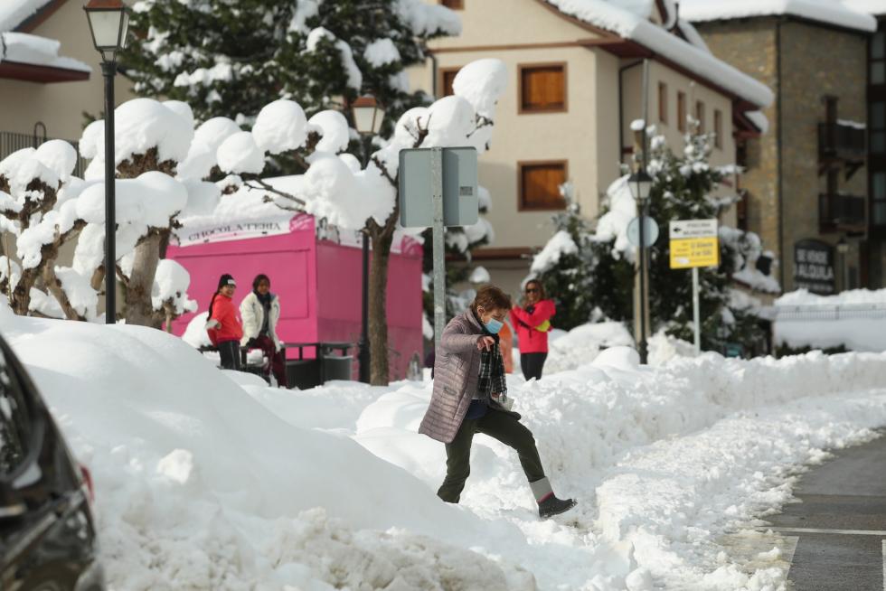 Nieve en la provincia de Huesca este martes, 8 de diciembre