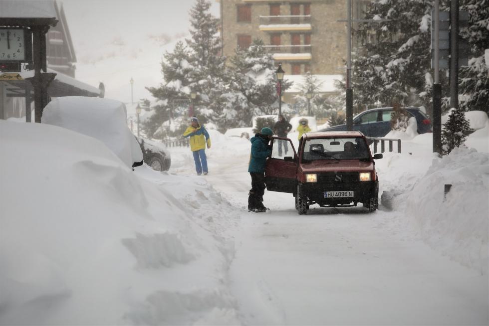 Nieve en la provincia de Huesca este martes, 8 de diciembre