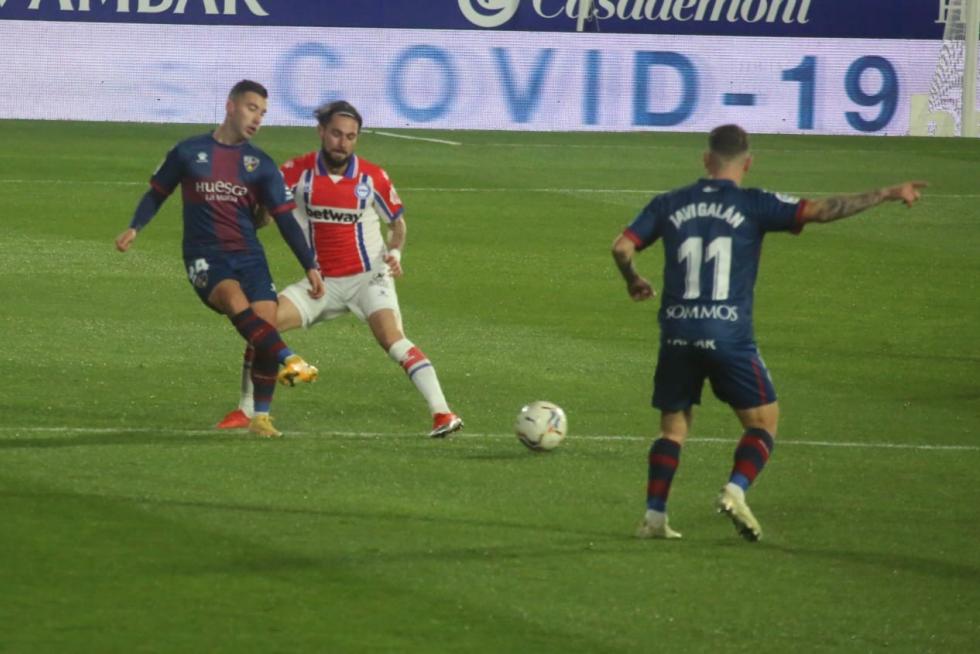 Partido Huesca-Alavés