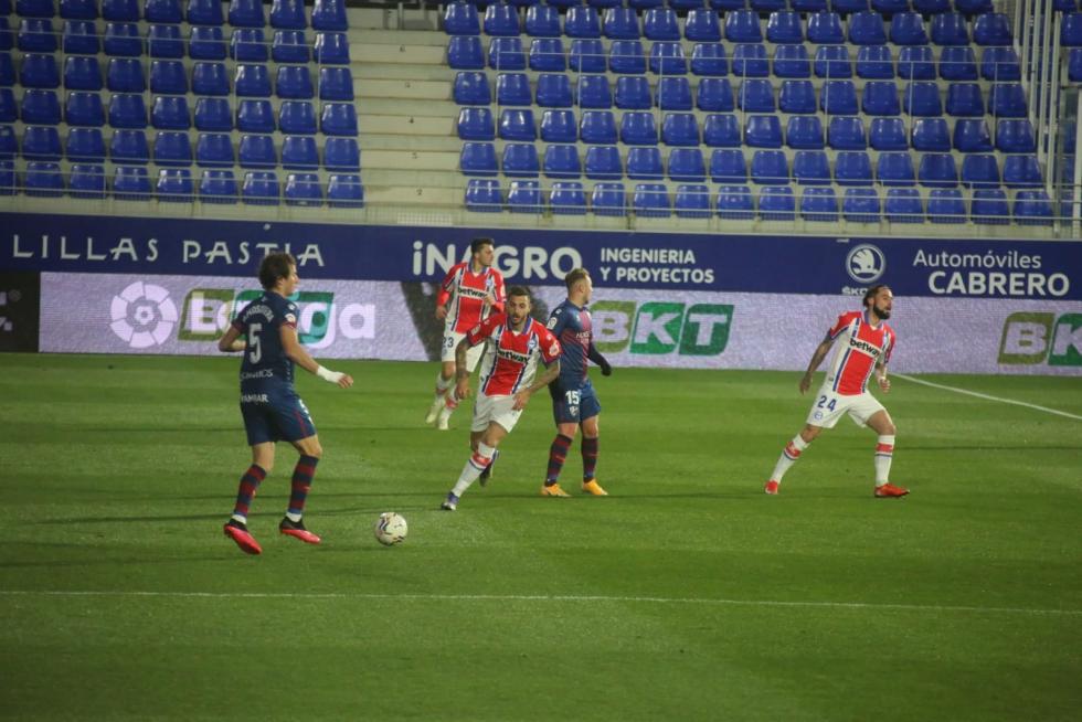 Partido Huesca-Alavés