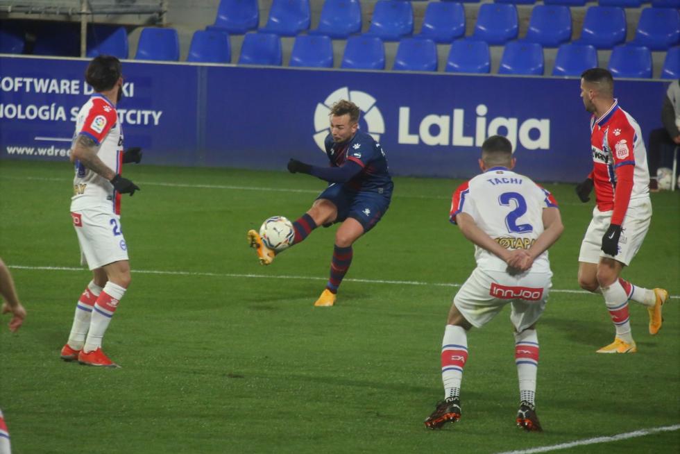 Partido Huesca-Alavés