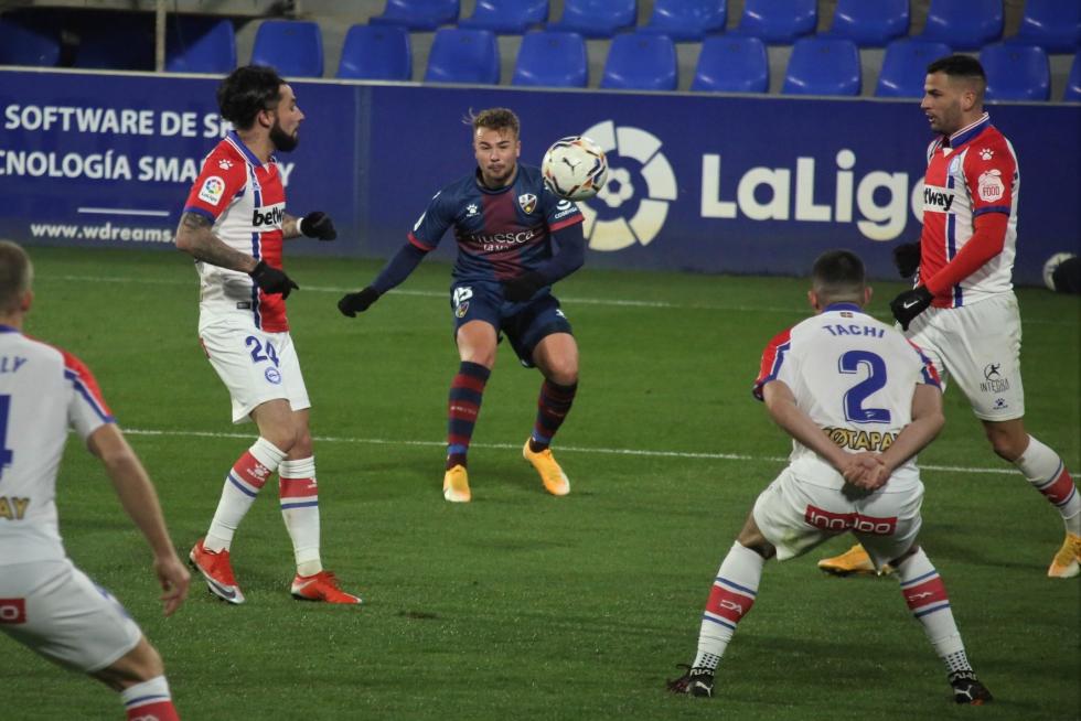 Partido Huesca-Alavés