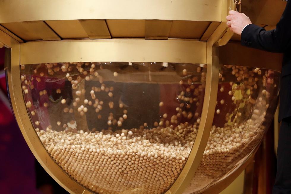 La ilusión del sorteo del Gordo de Navidad vuelve un año más