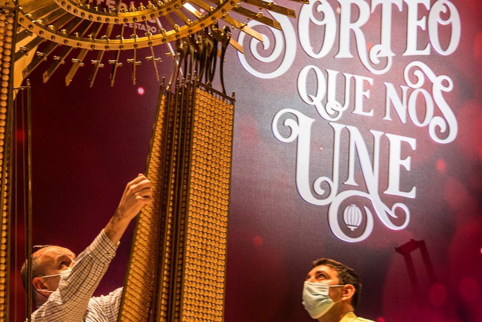 La ilusión del sorteo del Gordo de Navidad vuelve un año más