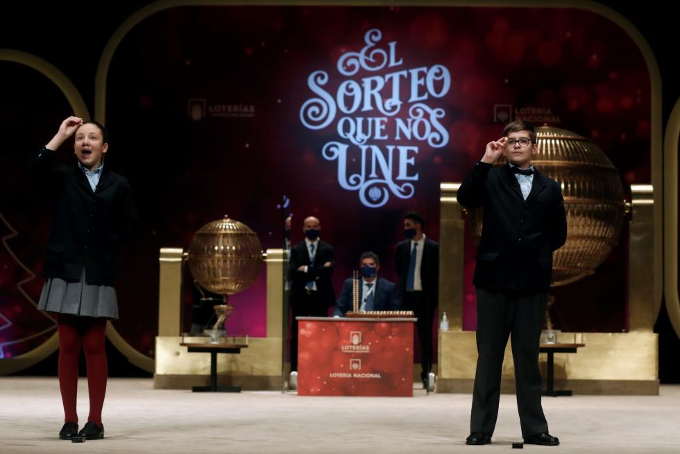 La ilusión del sorteo del Gordo de Navidad vuelve un año más