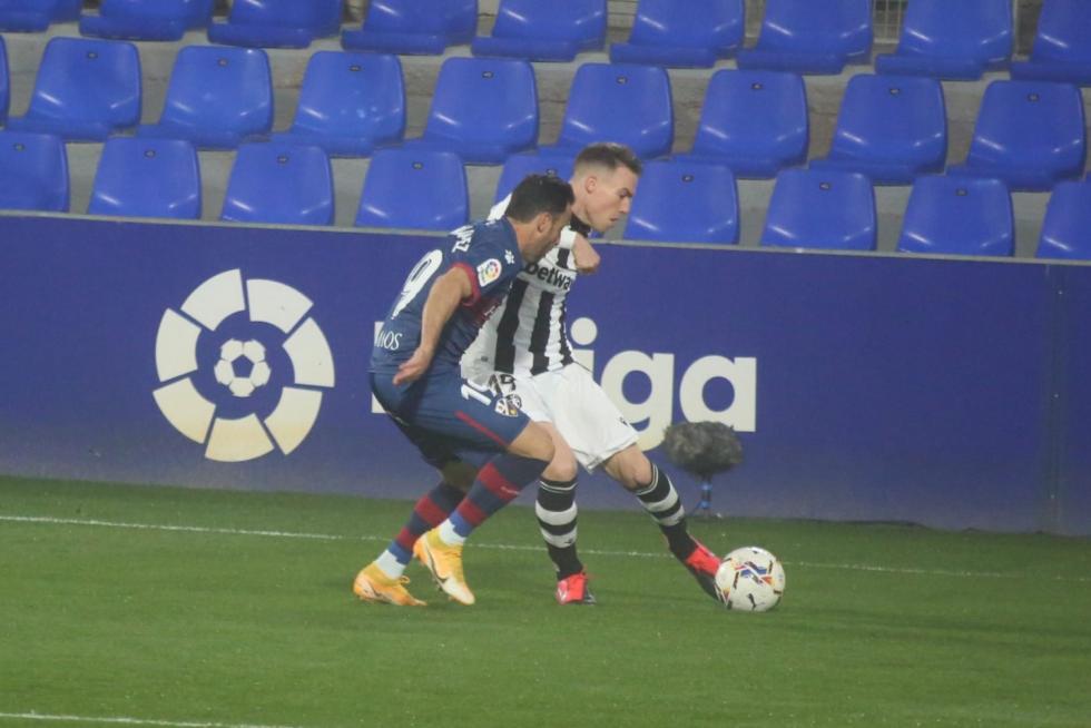 Partido Huesca-Levante