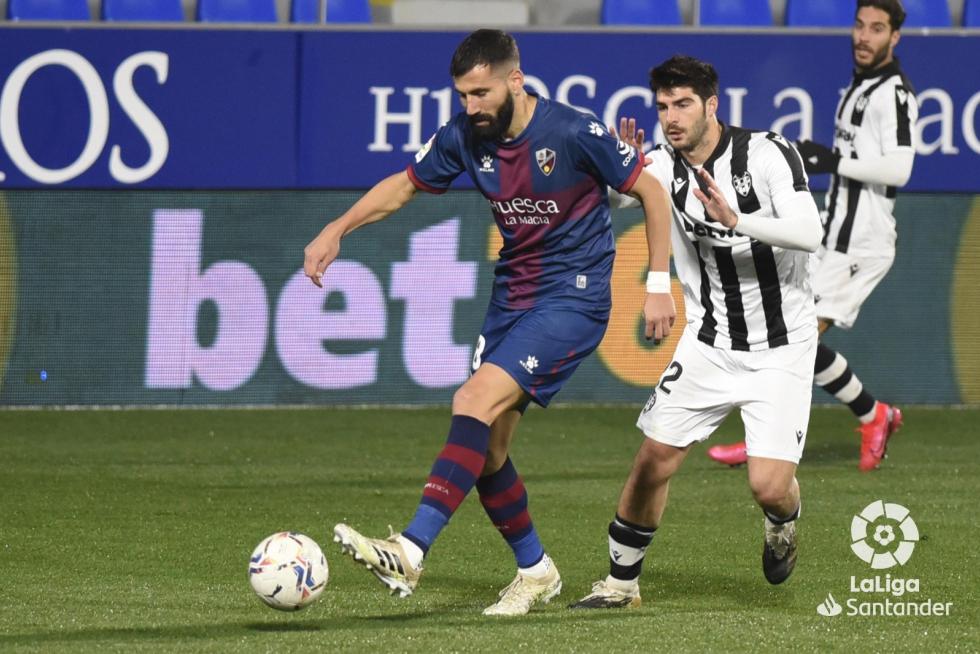 Partido Huesca-Levante