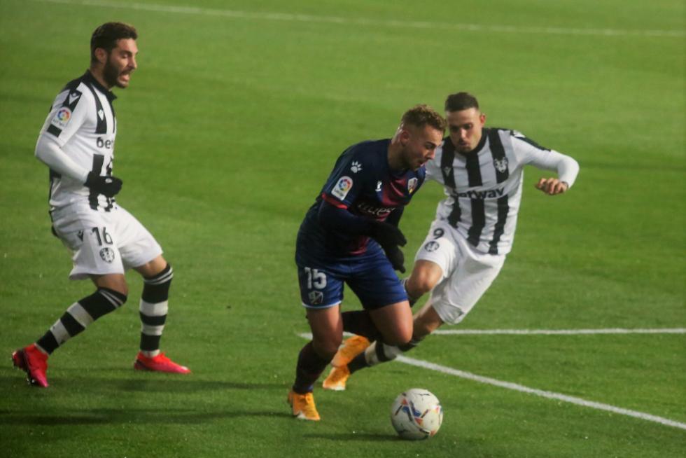 Partido Huesca-Levante
