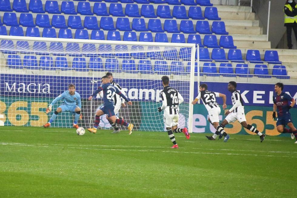 Partido Huesca-Levante