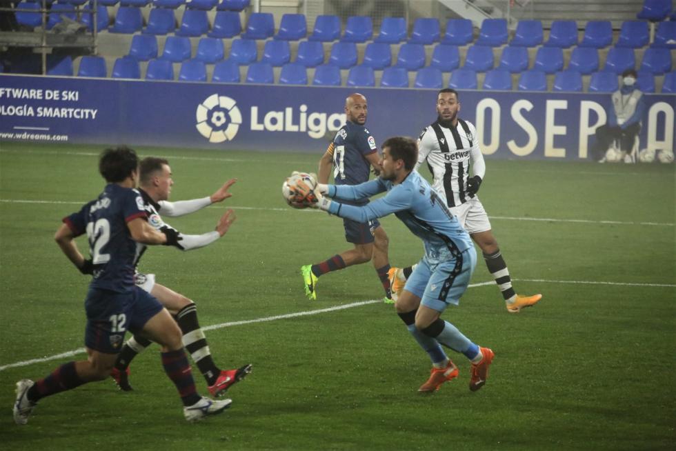 Partido Huesca-Levante