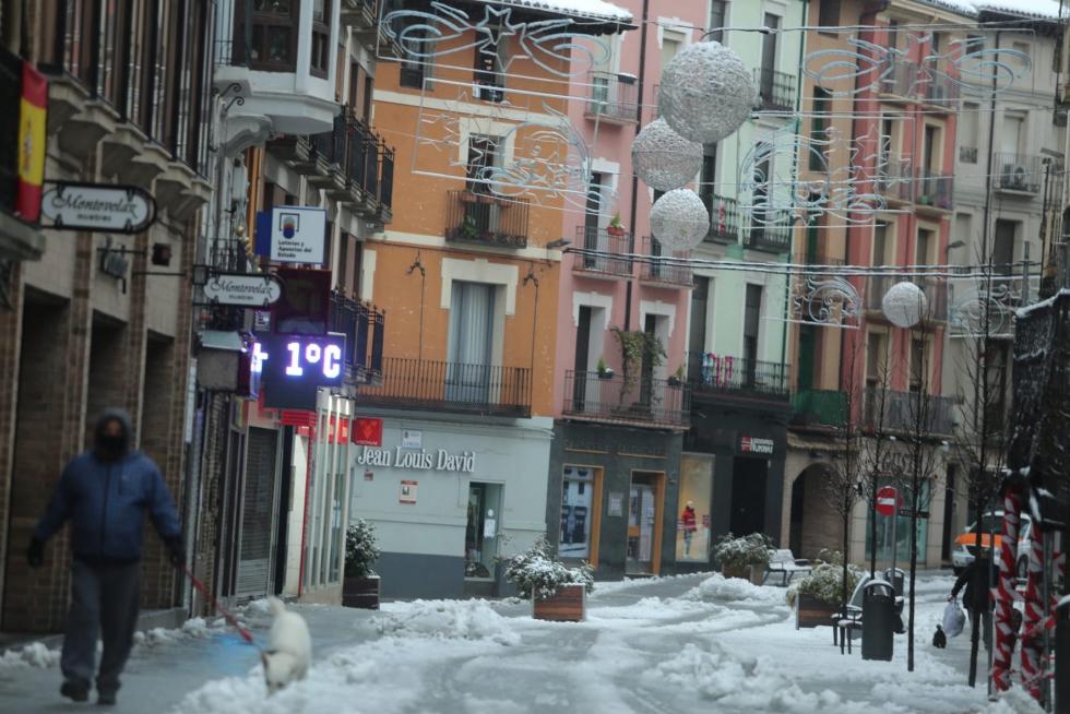 Segunda jornada con nieve por la presencia de Filomena en la provincia de Huesca