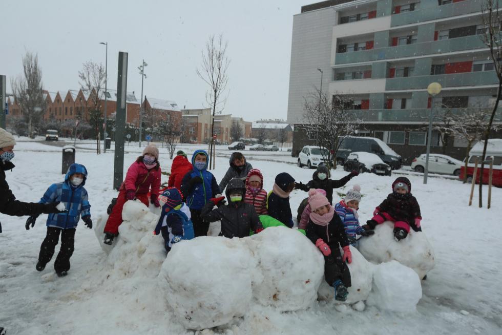 Segunda jornada con nieve por la presencia de Filomena en la provincia de Huesca