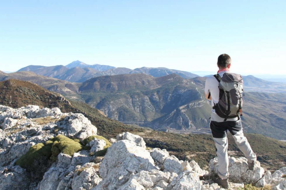 Con 12 retos, 12 cimas se busca dar a conocer la comarca La Hoya de Huesca.
